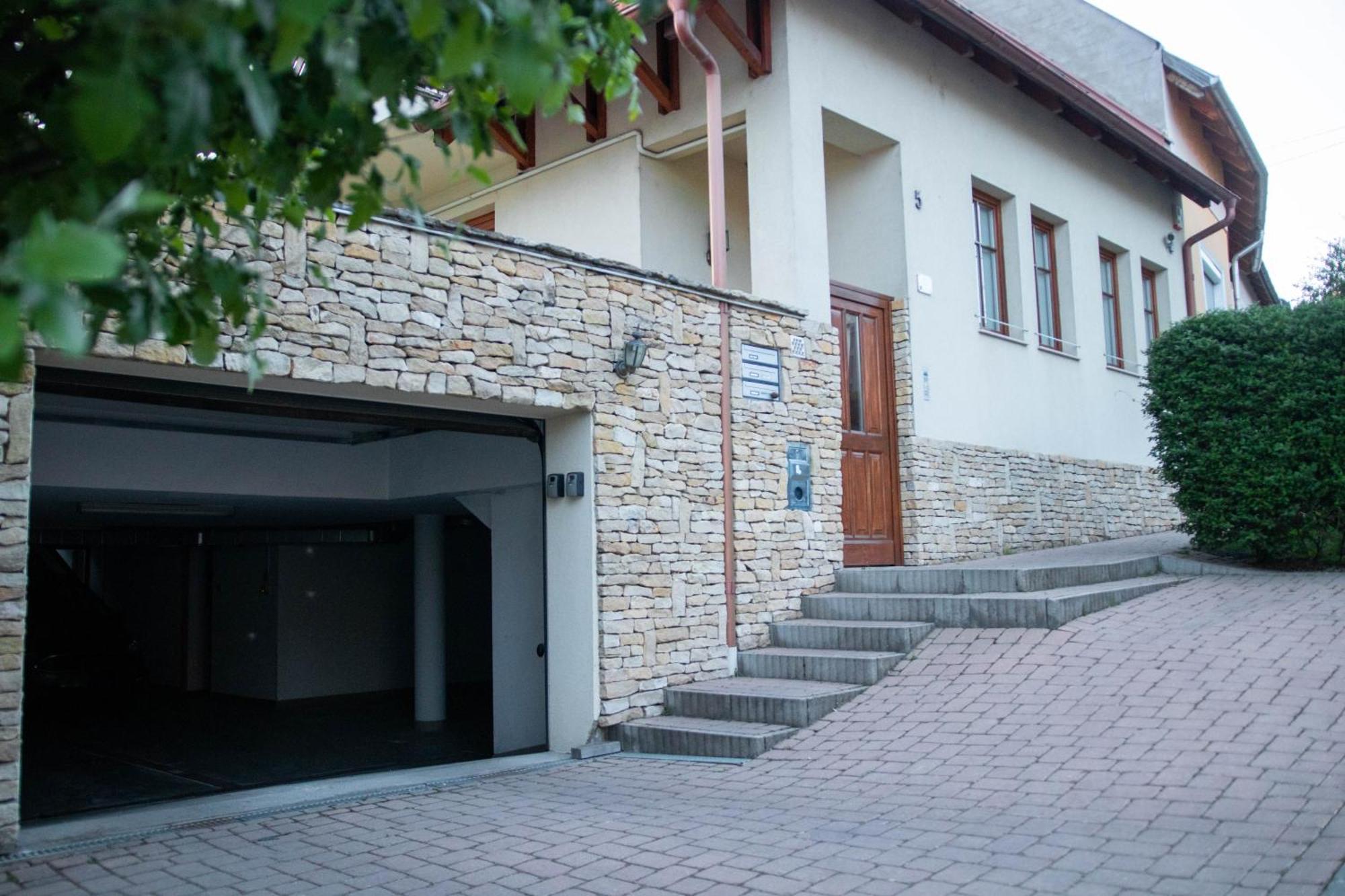 Апартаменты Gardonyi Apartman Эгер Экстерьер фото